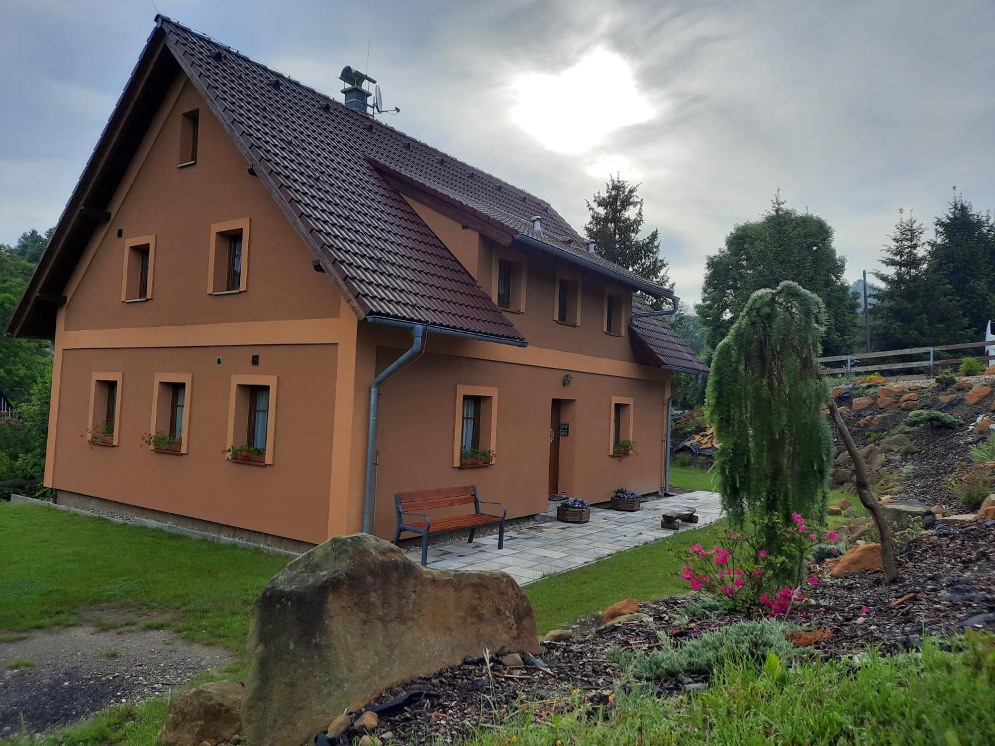 Apartmany Studeny Kunratice  エクステリア 写真