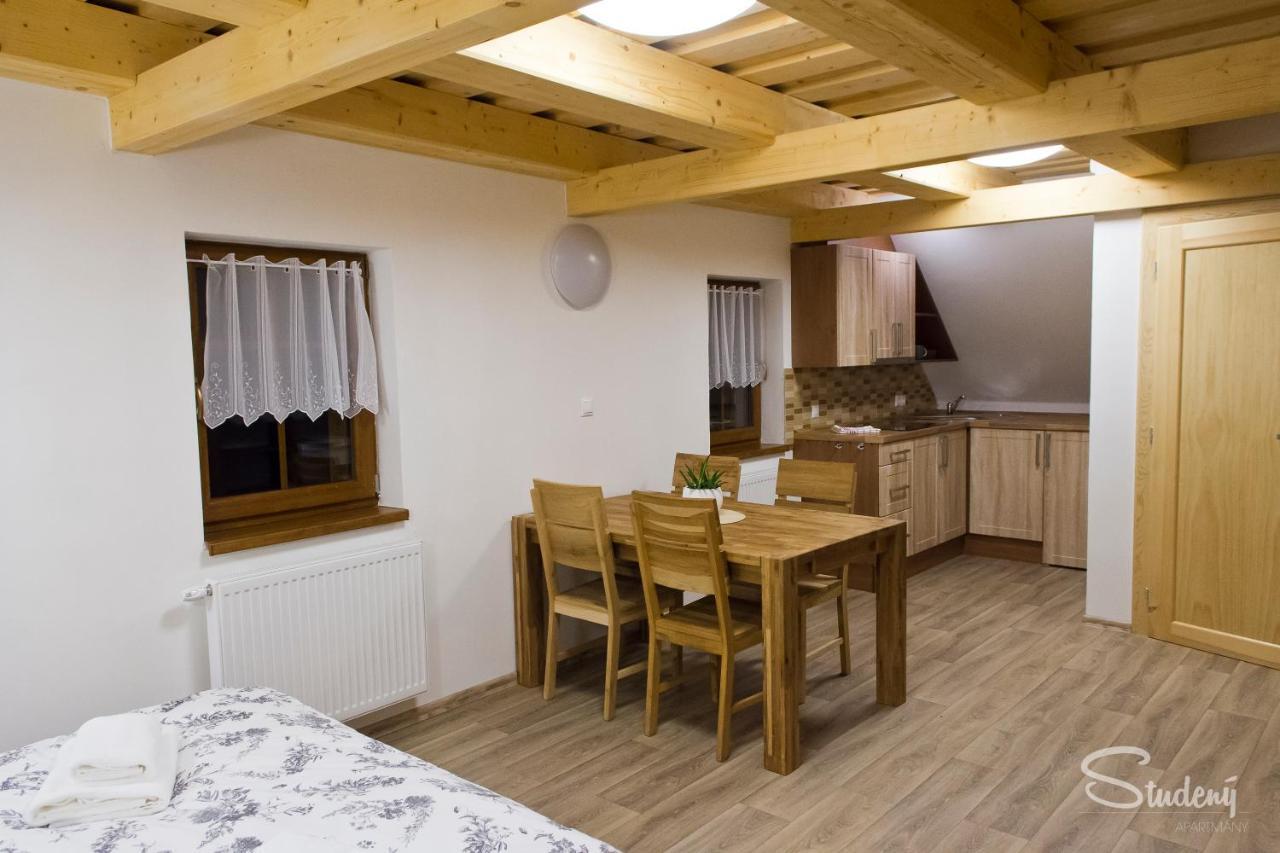 Apartmany Studeny Kunratice  エクステリア 写真